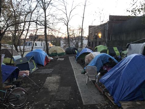 akron ohio tent city